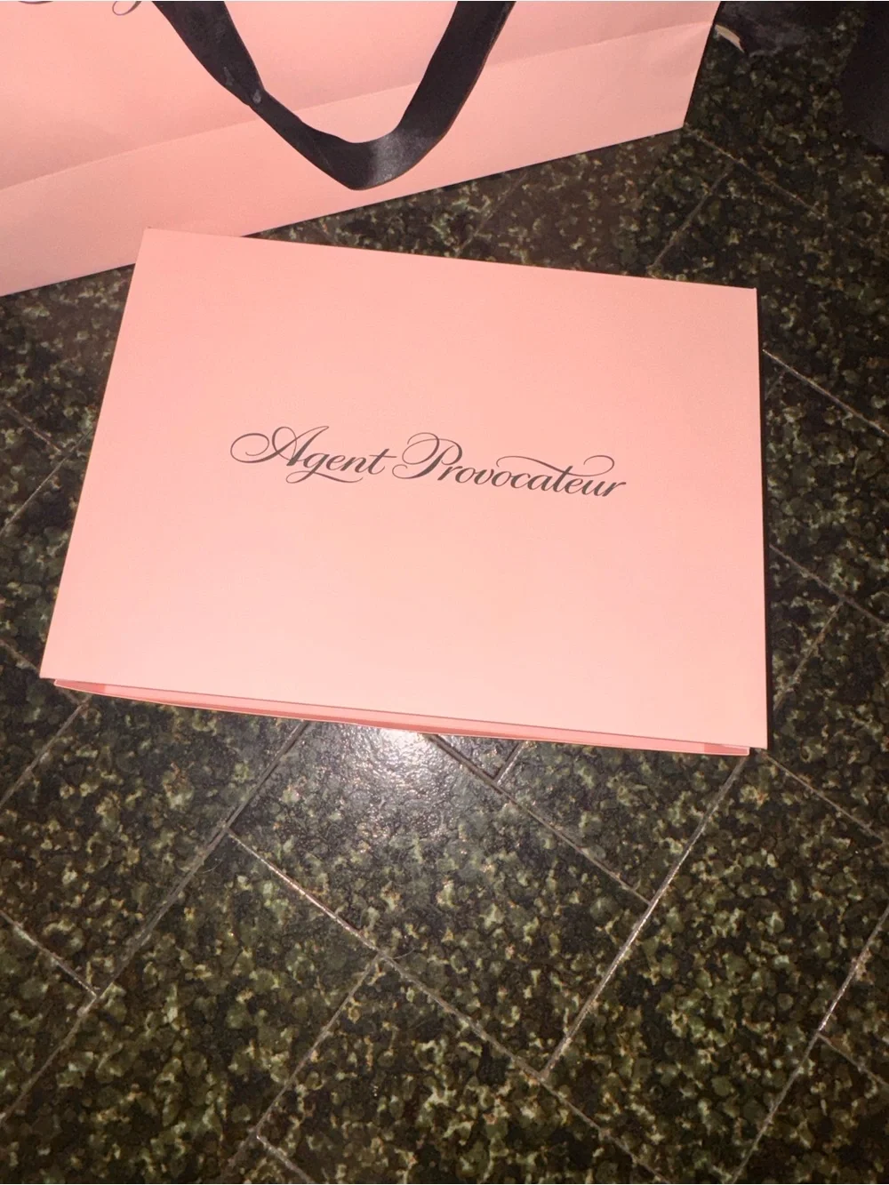 Agent Provocateur Pink Branded Box - Picture 1 of 3